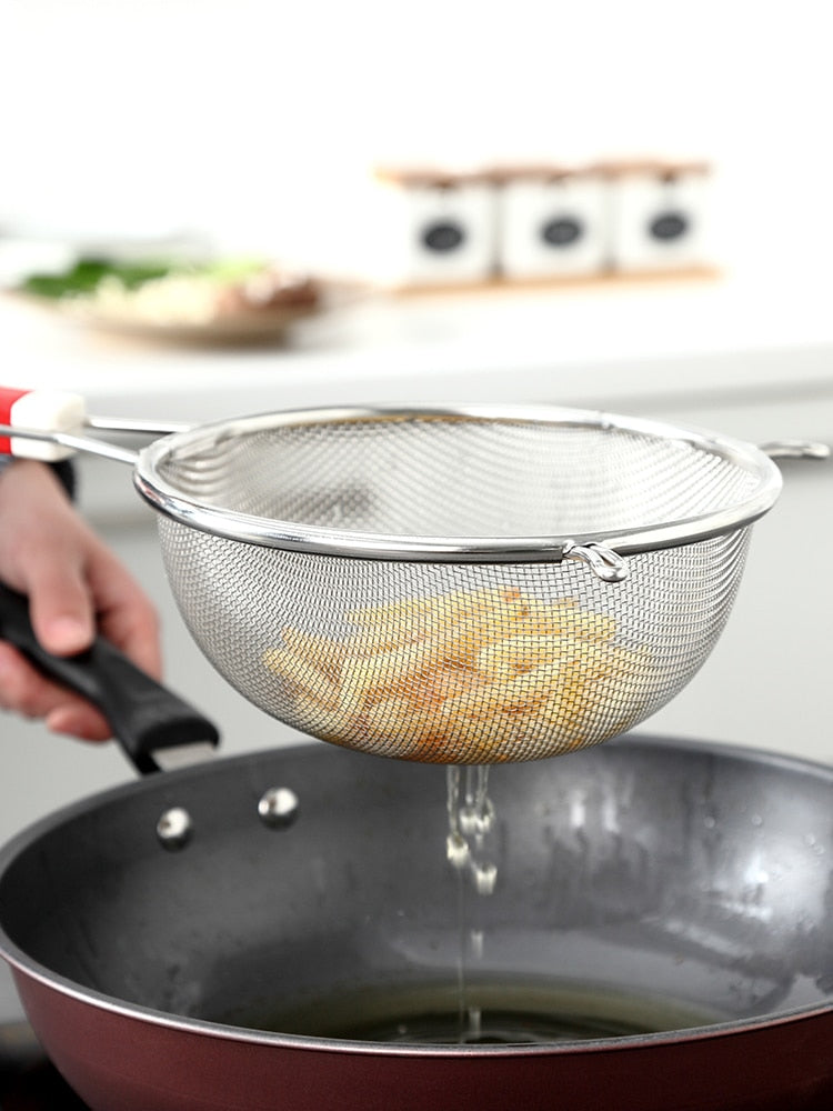 stainless-steel-kitchen-strainer - Esteem Kitchen 