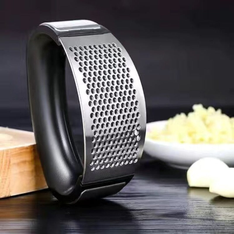 garlic-press-crusher - Esteem Kitchen